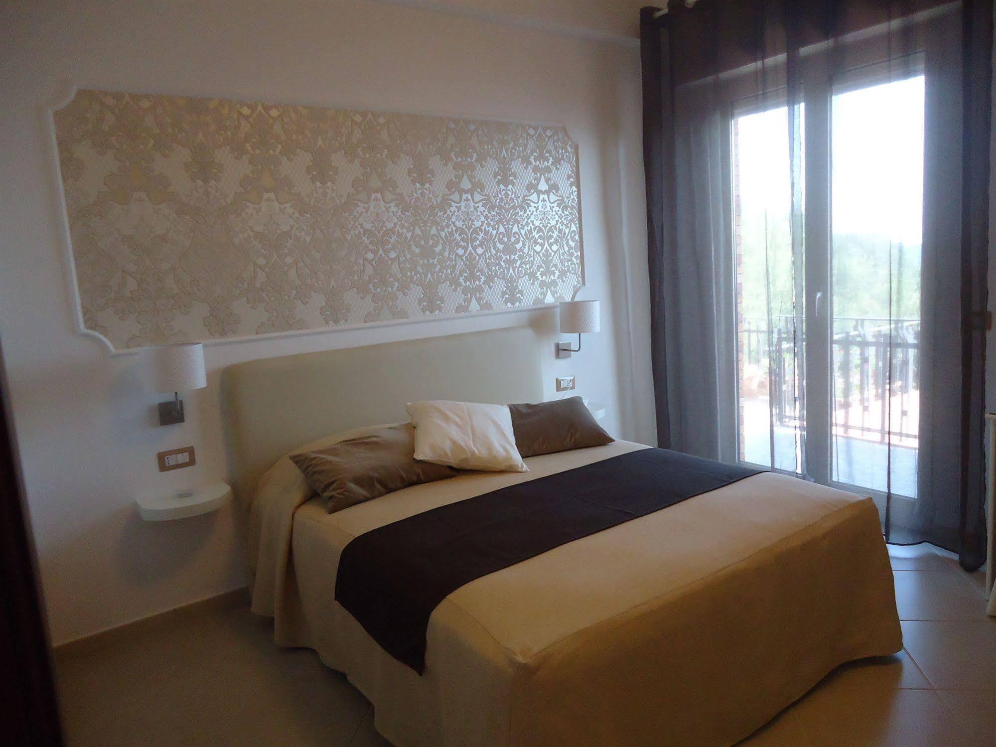 Mini Hotel - Angolo Di Paradiso - Pozzuoli Zewnętrze zdjęcie